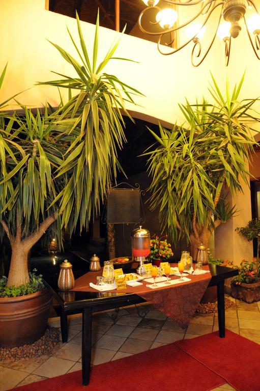 Anta Boga Hotel Bloemfontein Exterior foto